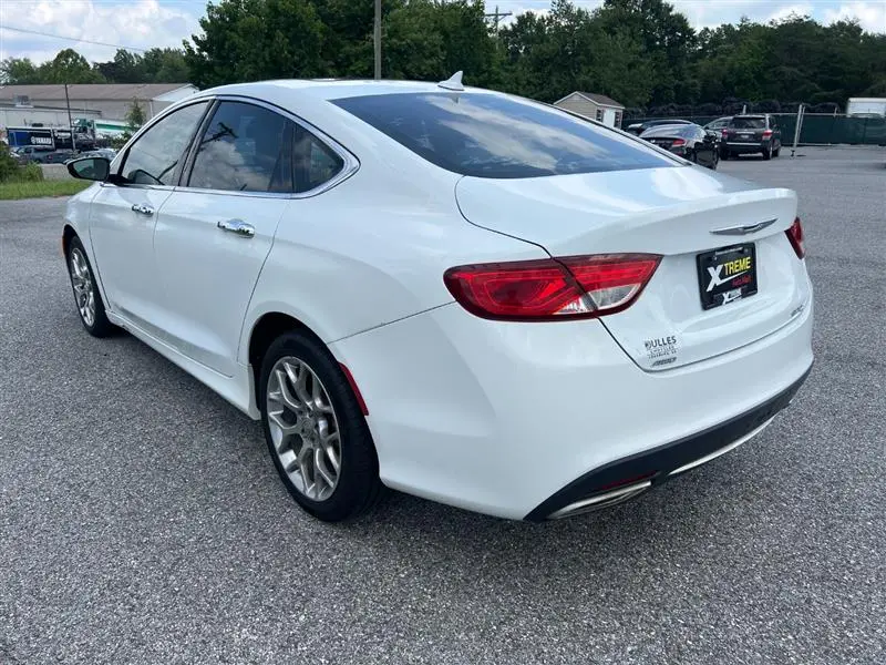 2015 Chrysler 200 C AWD photo 3