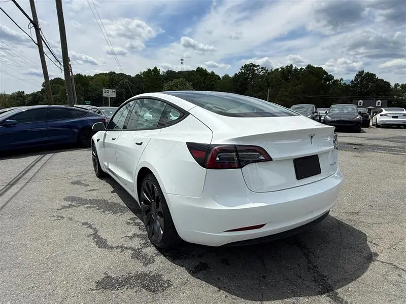 2023 Tesla Model 3 Performance photo 3