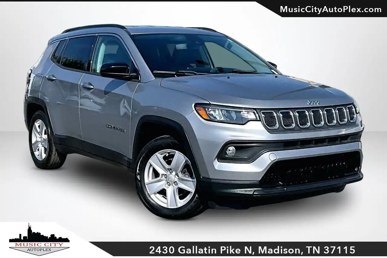 2022 Jeep Compass Latitude's photo