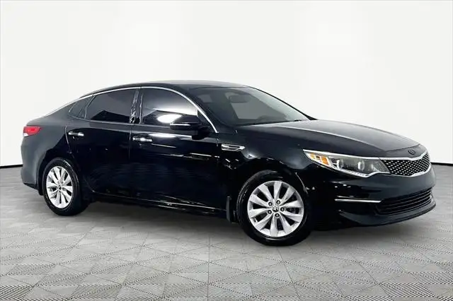 2016 Kia Optima EX AT's photo