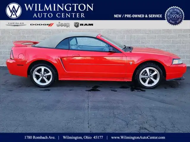 2001 Ford Mustang Premium's photo