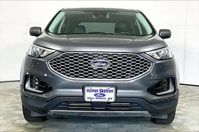 2024 Ford Edge SEL AWD photo 3