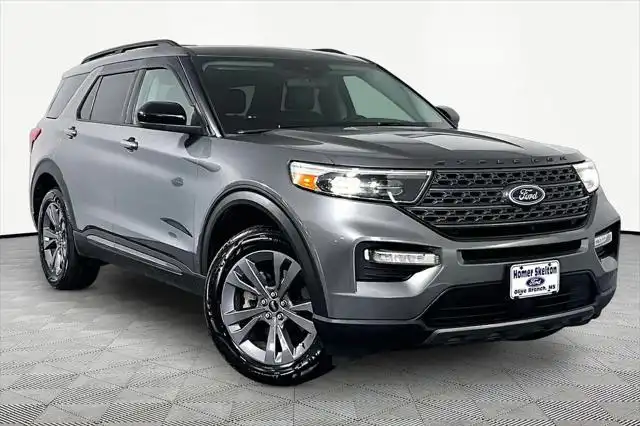 2022 Ford Explorer XLT 4WD's photo