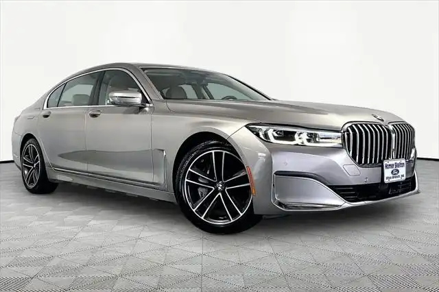 2022 BMW 7 Series 750i xDrive's photo