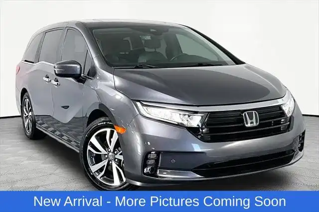 2024 Honda Odyssey Touring's photo