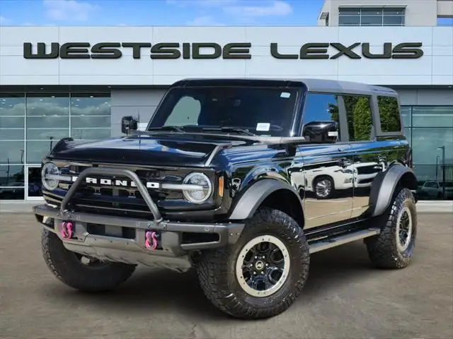 2022 Ford Bronco Outer Banks Advanced 4x4 photo 1