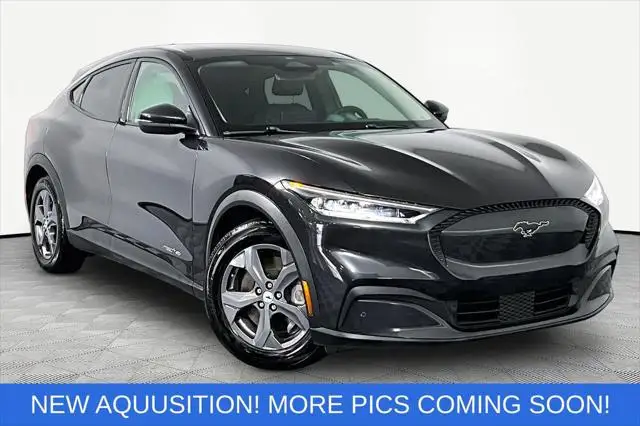 2022 Ford Mustang-Mach-e Select photo 1