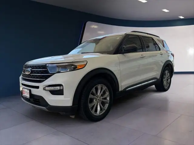 2021 Ford Explorer XLT RWD photo 1
