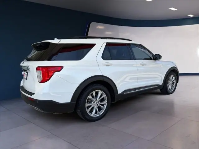 2021 Ford Explorer XLT RWD photo 5
