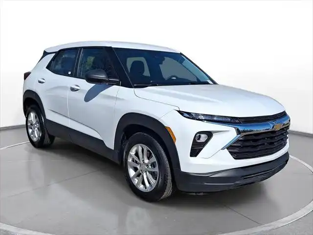 2025 Chevrolet Trailblazer LS's photo