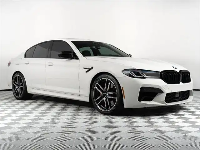 2023 BMW M5 Base's photo