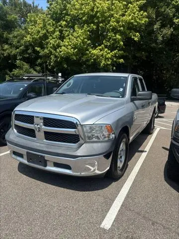 2018 RAM 1500 Tradesman Quad Cab 6'4 photo 3