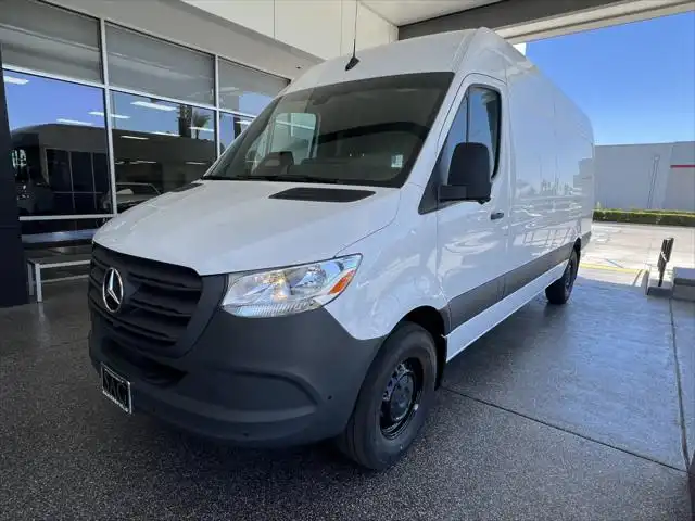 2026 Mercedes-Benz Sprinter 2500 170 WB HO High Roof's photo