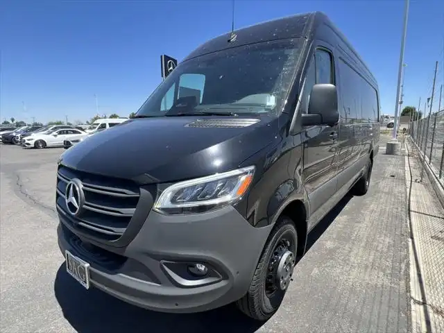2026 Mercedes-Benz Sprinter 3500 170 Ext WB HO High Roof's photo