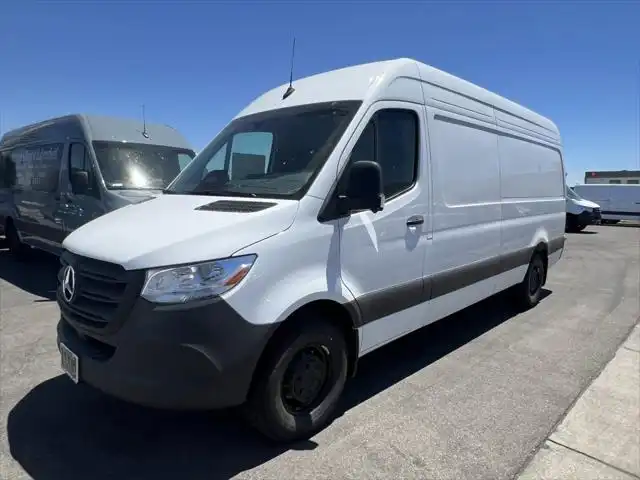 2026 Mercedes-Benz Sprinter 2500 170 WB HO High Roof's photo
