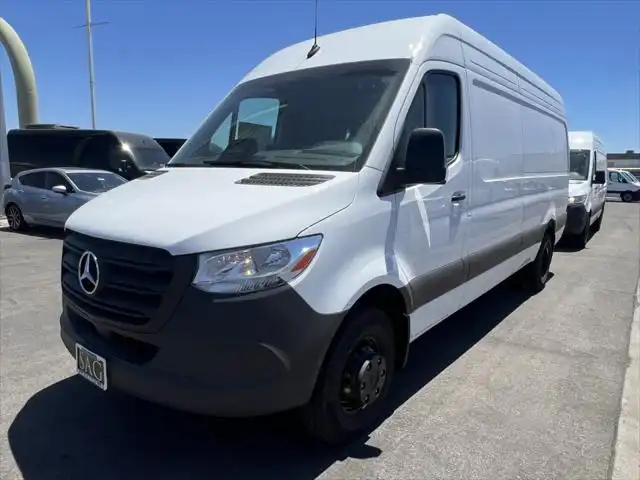 2026 Mercedes-Benz Sprinter 3500 170 WB HO High Roof's photo