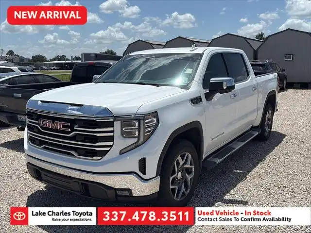 2023 GMC Sierra 4WD Crew Cab Short Box SLT's photo