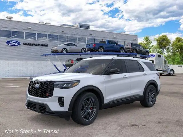 2026 Ford Explorer ST 4WD photo 1