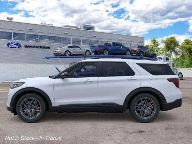 2026 Ford Explorer ST 4WD photo 3