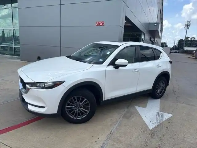 2019 Mazda CX-5 Touring Auto's photo