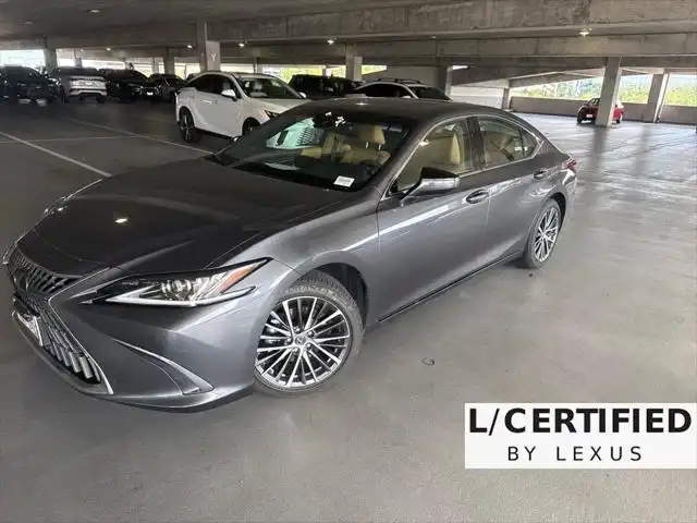 2025 Lexus ES 350 350's photo