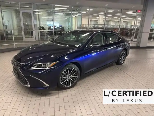 2025 Lexus ES 350 350's photo