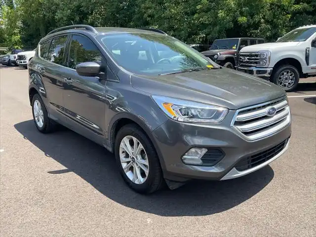 2018 Ford Escape SEL's photo