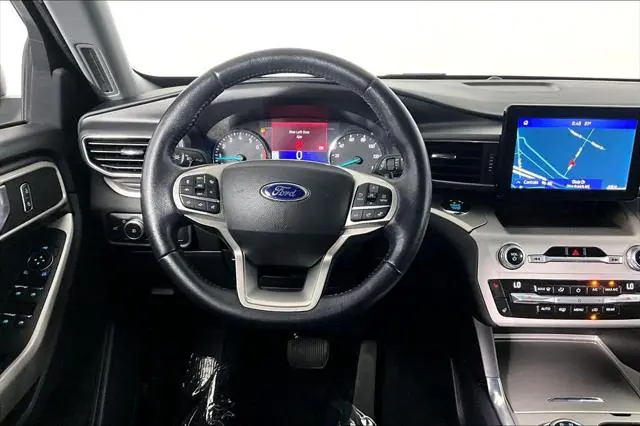 2021 Ford Explorer XLT 4WD photo 5