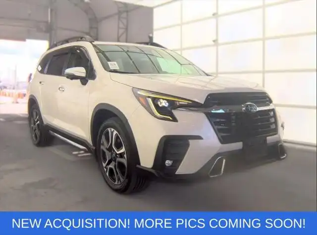 2023 Subaru Ascent Touring's photo