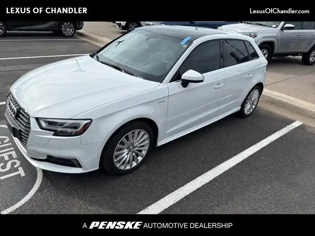 2018 Audi A3 e-tron 1.4T Premium Plus S tronic's photo