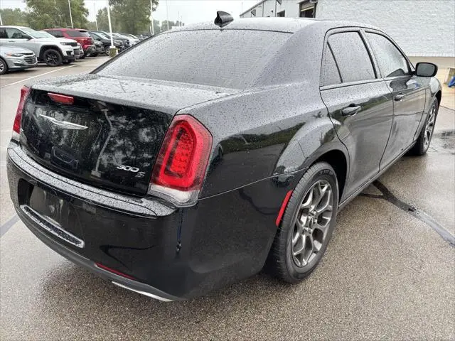 2016 Chrysler 300 S AWD photo 3