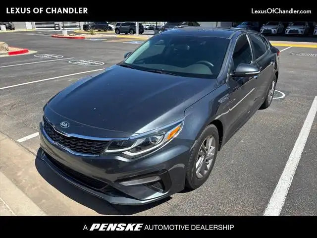 2019 Kia Optima LX Auto's photo