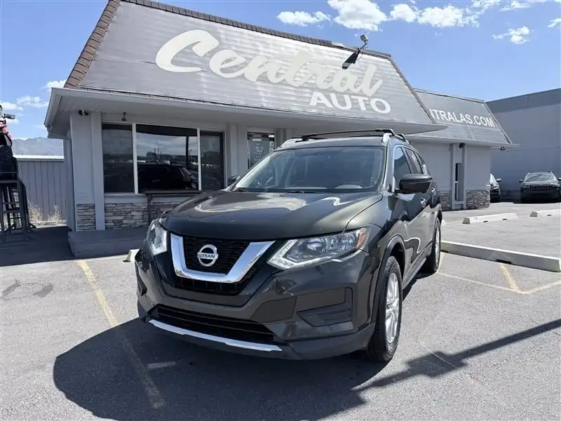 2017 Nissan Rogue SV AWD's photo