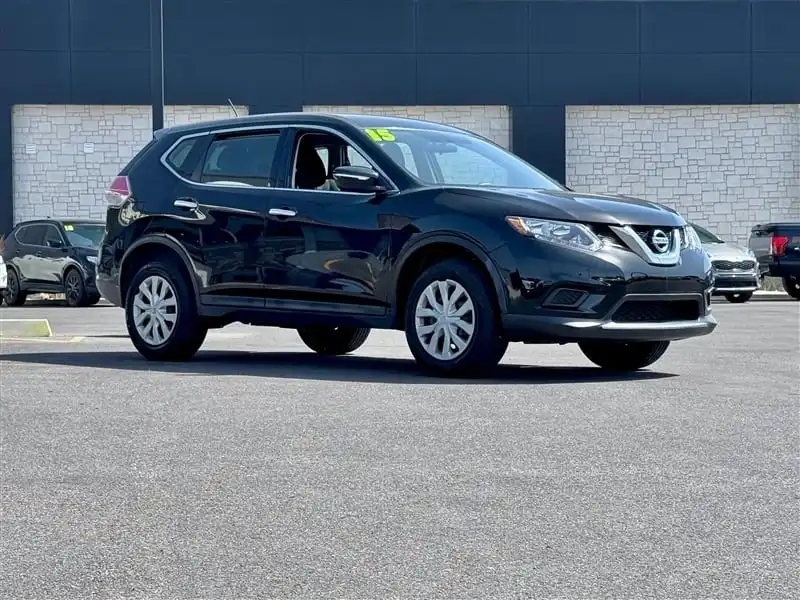 2015 Nissan Rogue S AWD's photo
