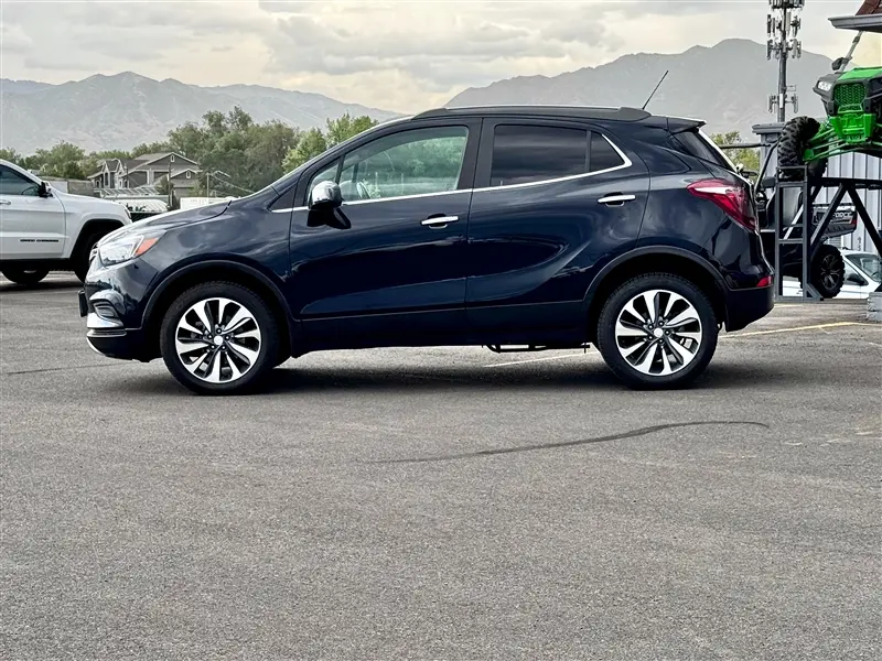 2022 Buick Encore Preferred AWD photo 5