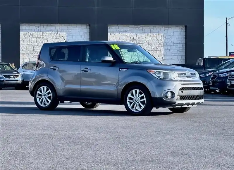 2018 Kia Soul 2.0L + 6 A/T's photo