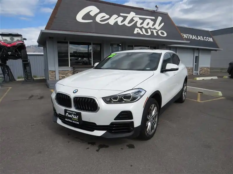 2022 BMW X2 xDrive28i's photo