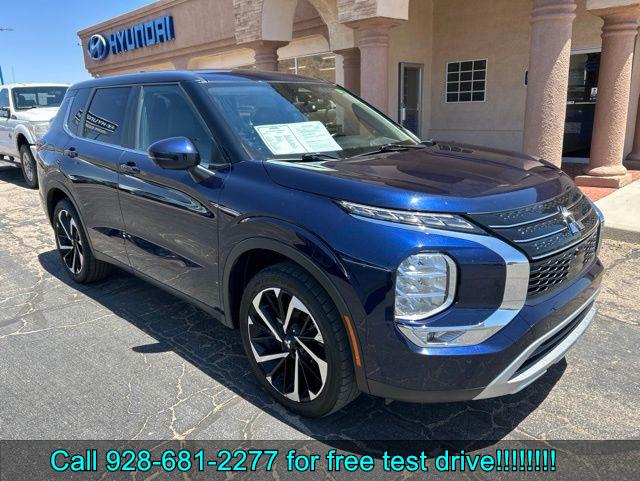 2024 Mitsubishi Outlander SE 2WD's photo