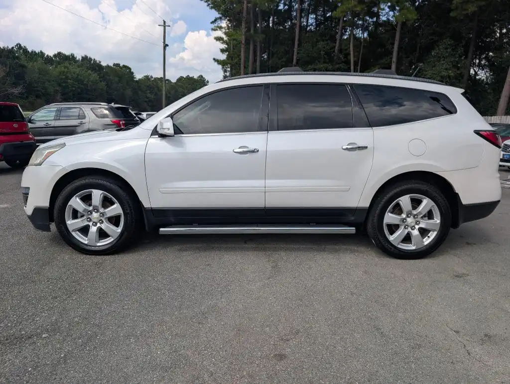 2017 Chevrolet Traverse 1LT FWD's photo