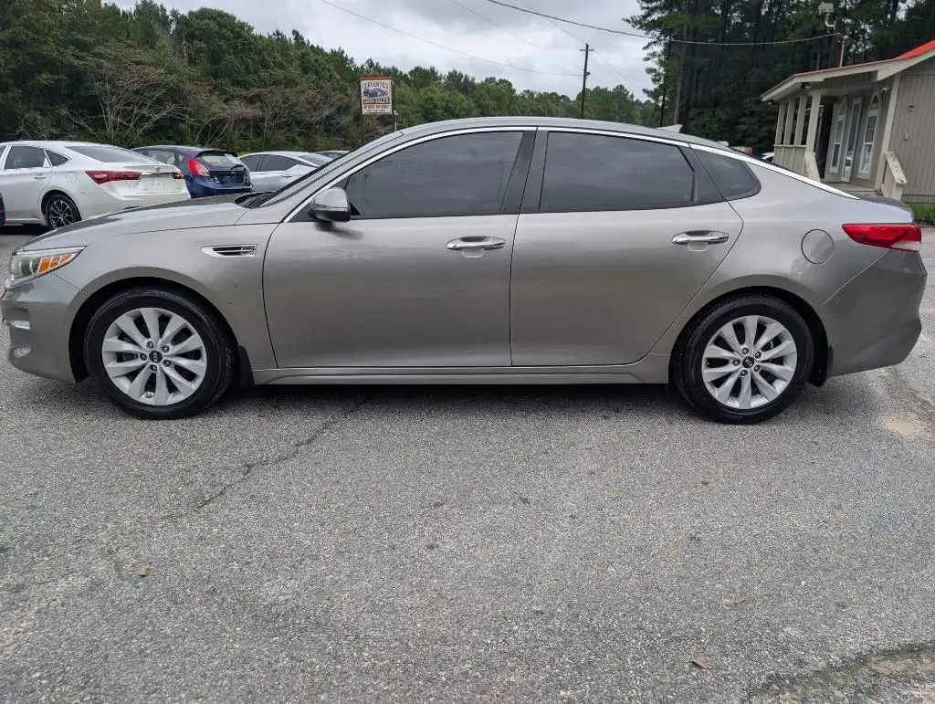 2017 Kia Optima EX Auto's photo