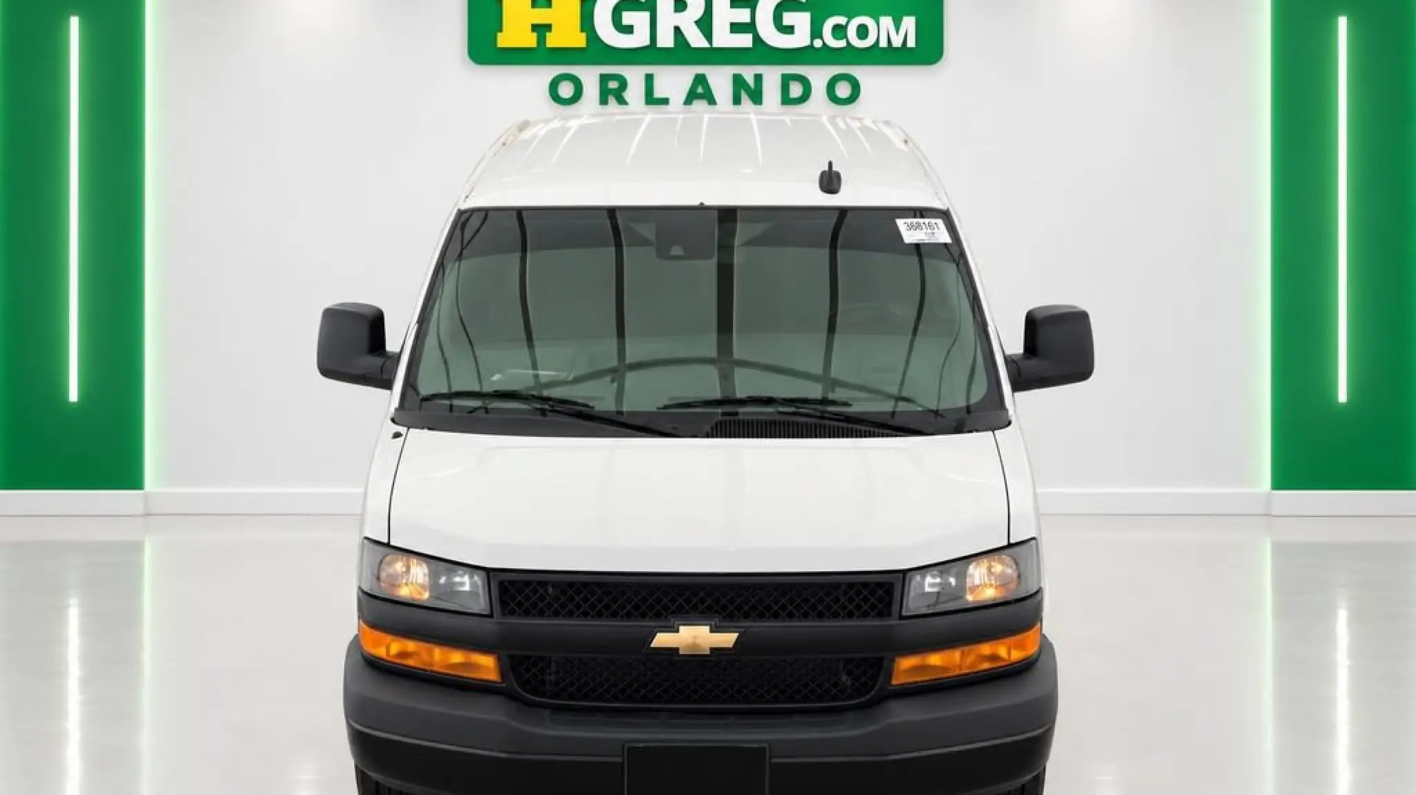 2025 Chevrolet Express Work Van HD 2500 photo 5