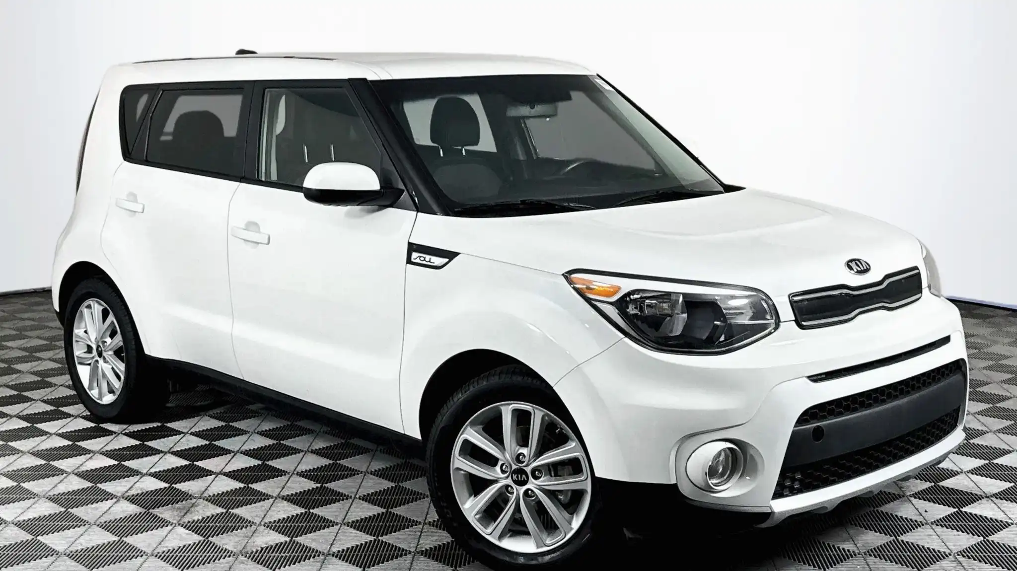 2019 Kia Soul 2.0 6AT Plus's photo