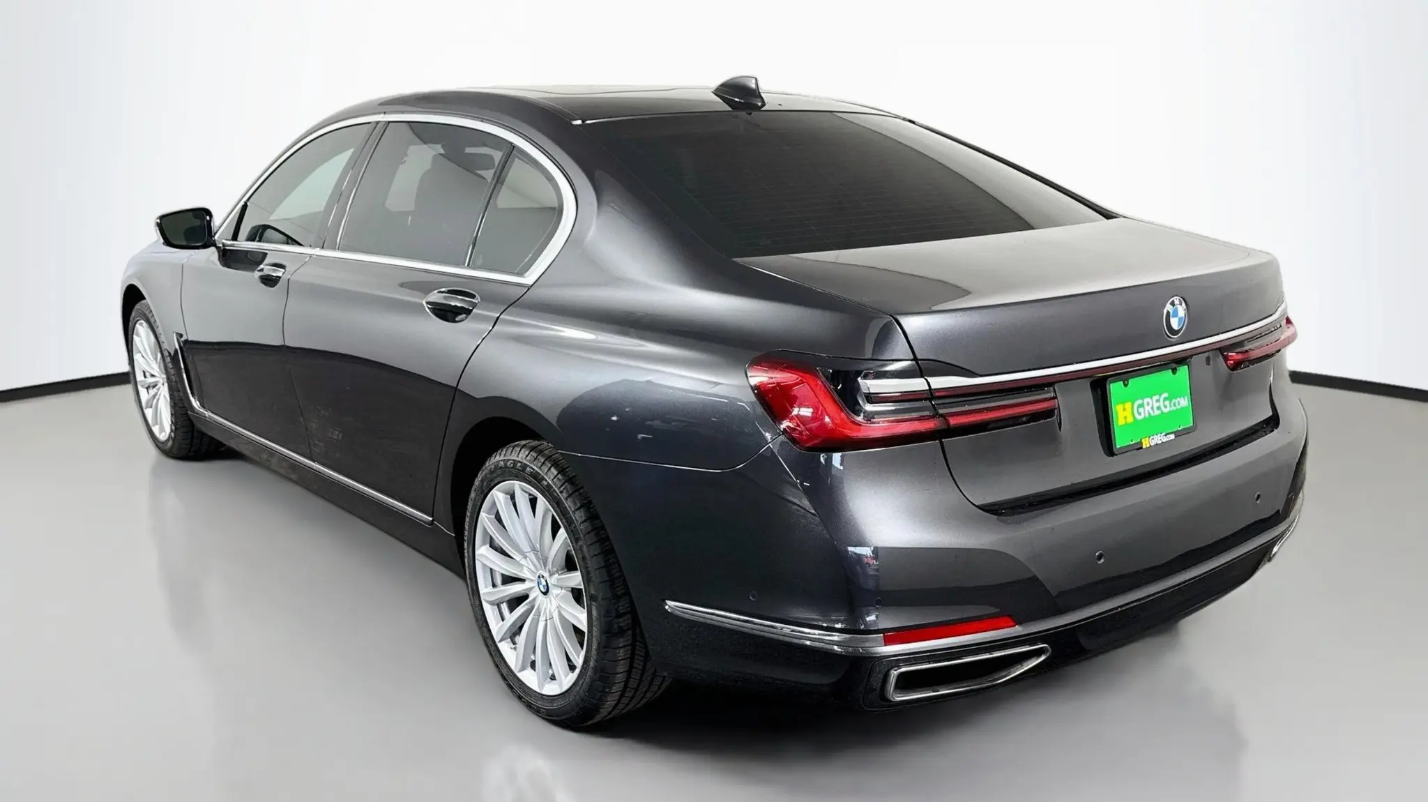 2022 BMW 7 Series 740i Sedan photo 5