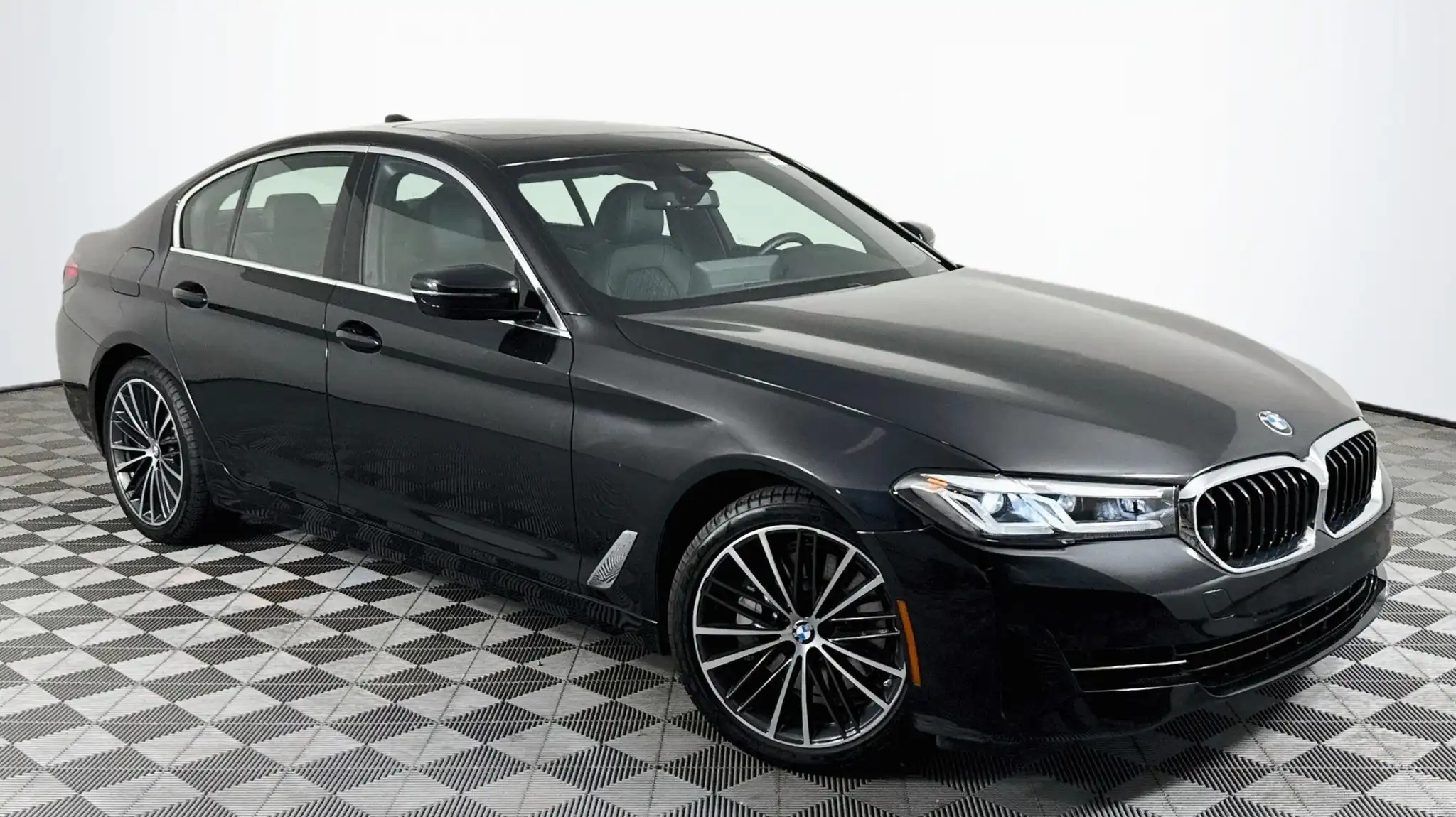 2023 BMW 5 Series 530i Sedan's photo