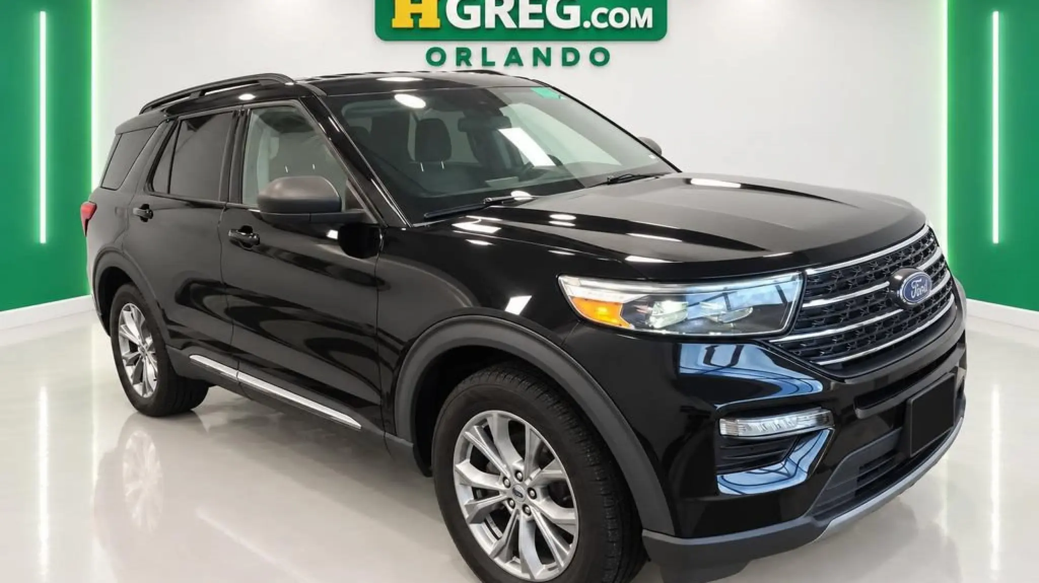 2020 Ford Explorer XLT 4WD photo 3