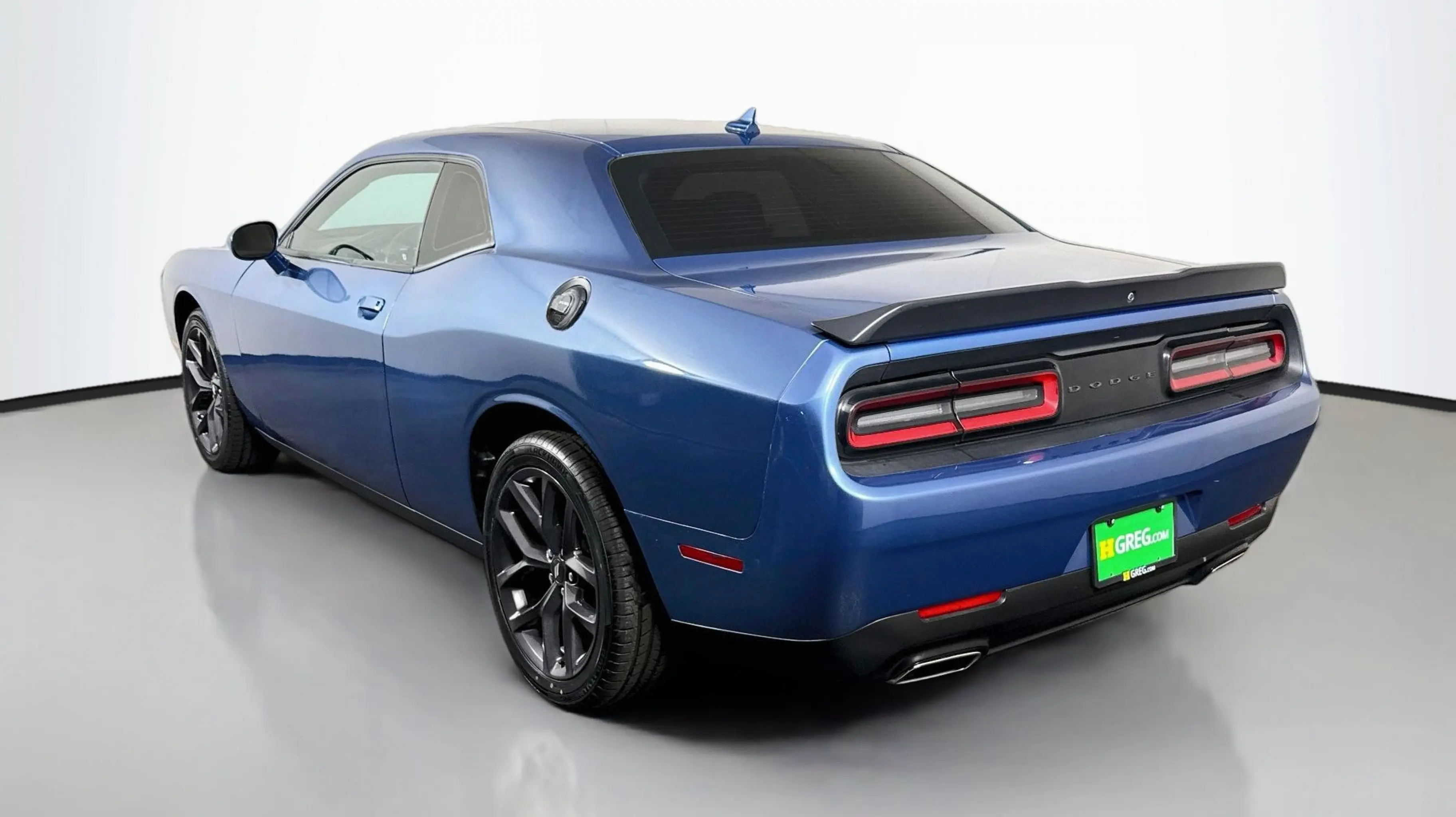 2023 Dodge Challenger SXT Auto photo 5