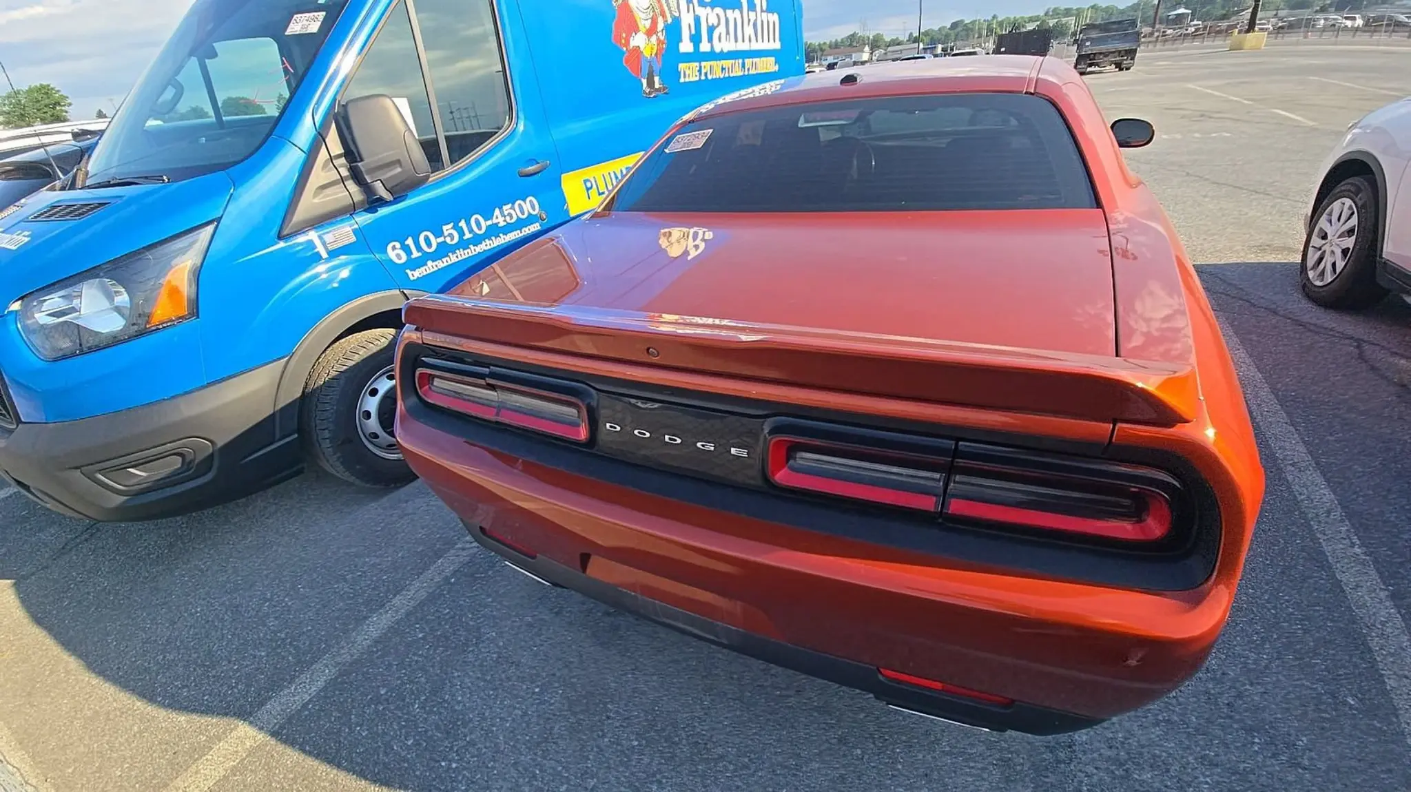 2021 Dodge Challenger SXT Auto photo 4