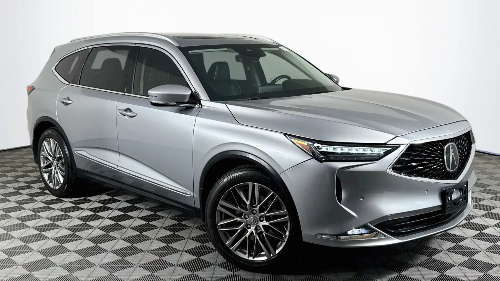 2022 Acura MDX SH-AWD Advance Package's photo