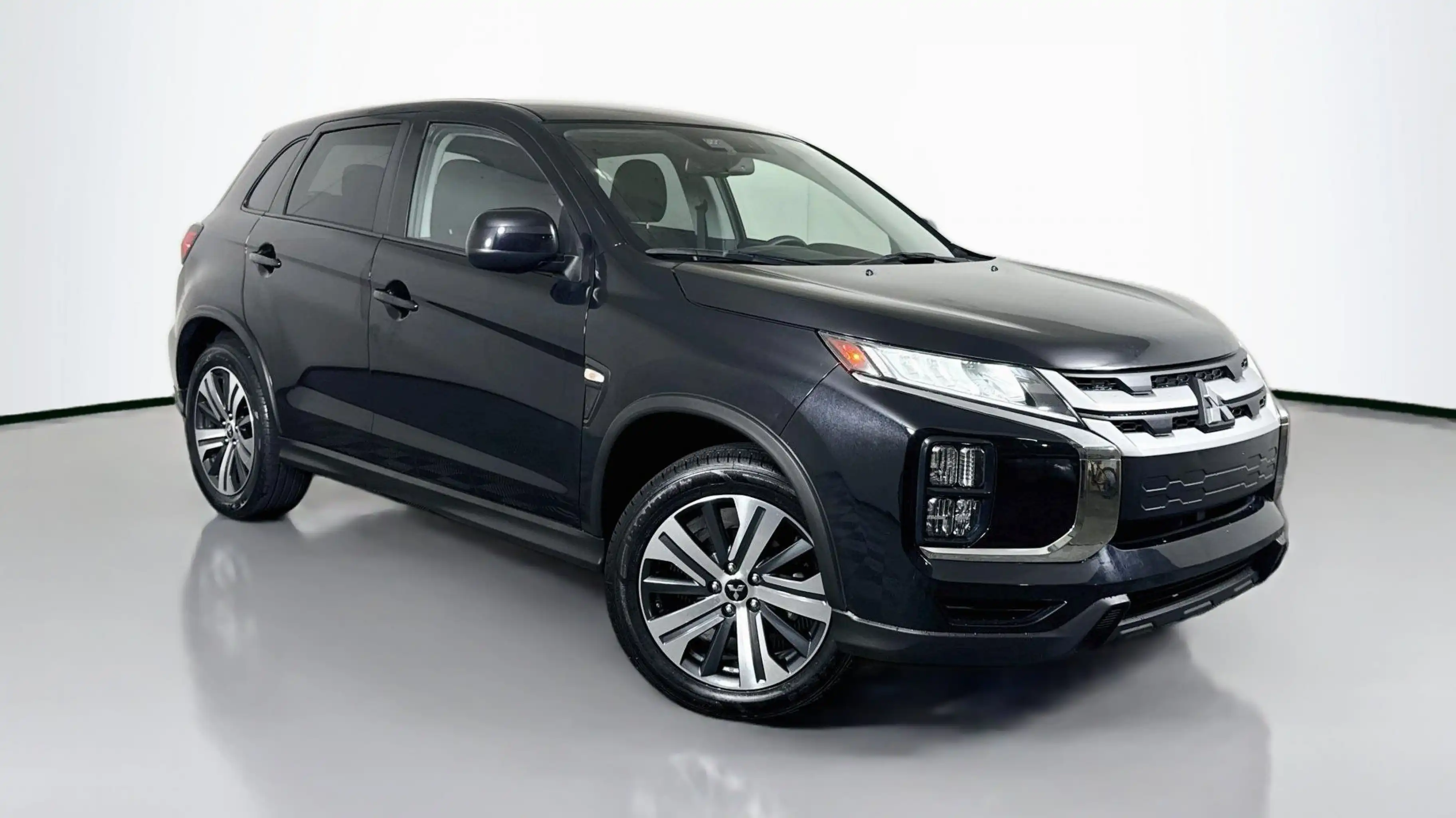 2021 Mitsubishi Outlander Sport 2.0 ES 2WD CVT's photo