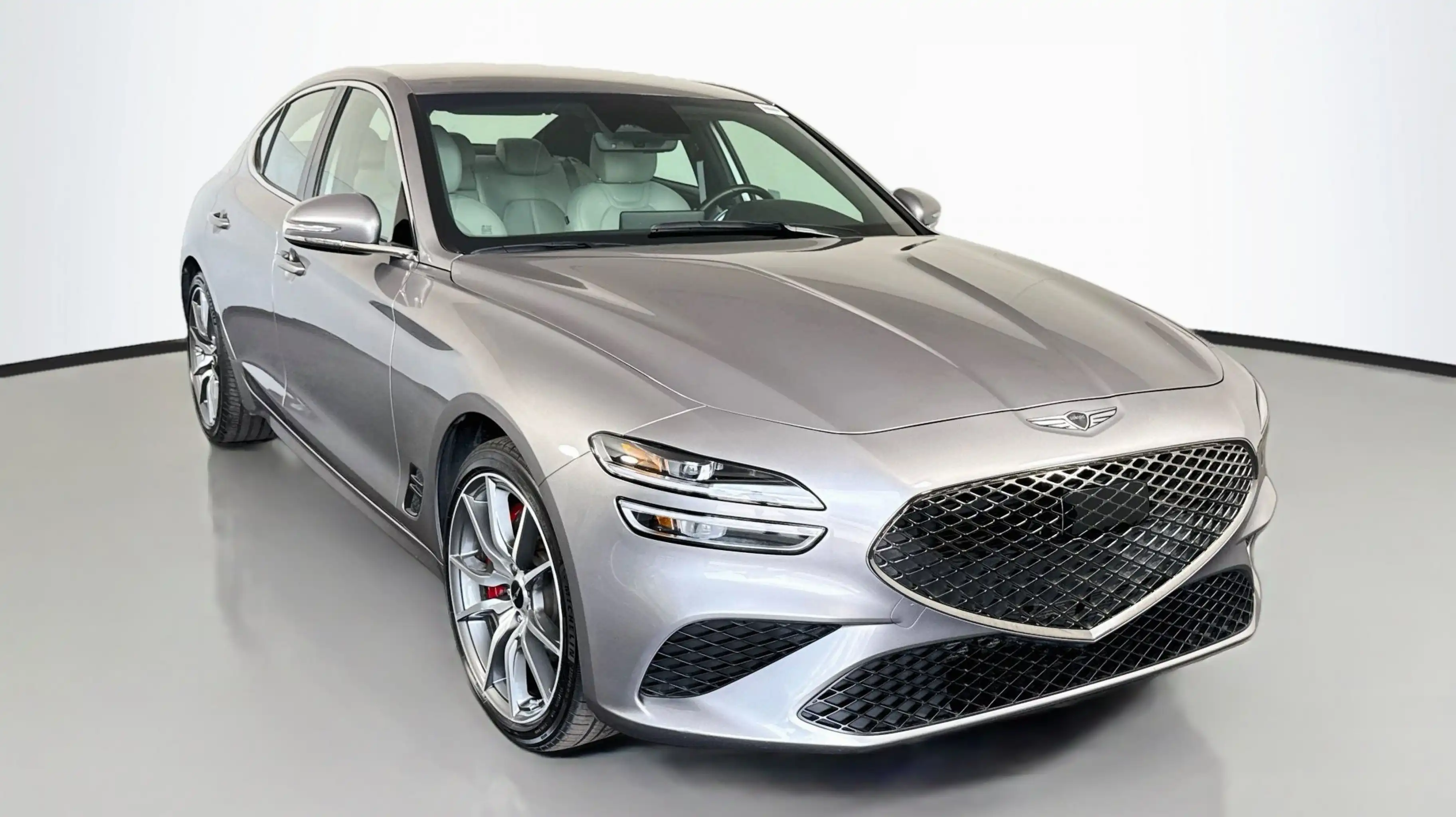 2025 Genesis G70 2.5T Standard's photo